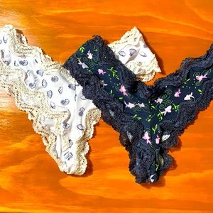 Like New Victoria’s Secret Mermaid Fish Seashell Lace Panties (2)